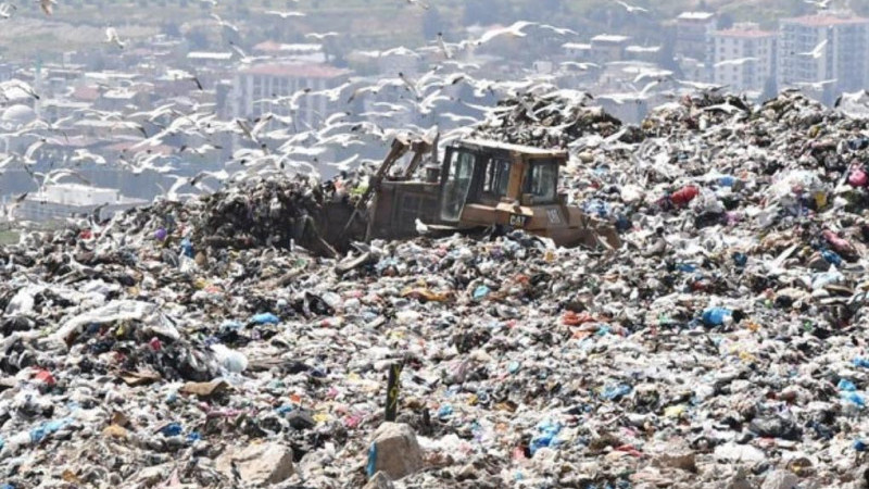 İzmir’de Harmandalı Çöplüğü Tartışması Devam Ediyor