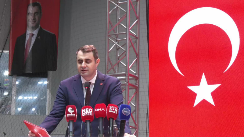 CHP İzmir İl Başkanı Çağatay Güç, yönetim kadrosunu açıkladı