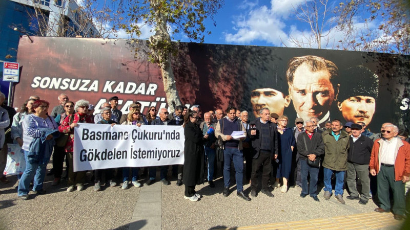 165 Kurum'dan Basmane çukuru tartışması: “Burası AVM ve yüksek binalar için uygun değil”