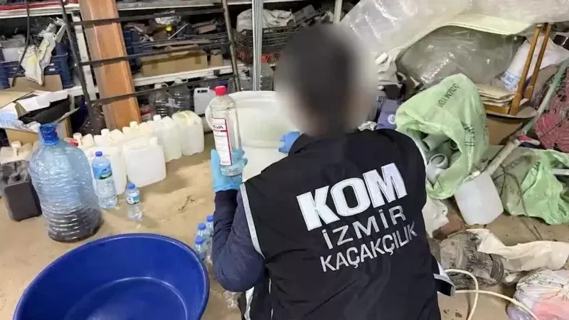 İzmir'de yılbaşı öncesi dev operasyon: 650 litre sahte içki ele geçirildi!