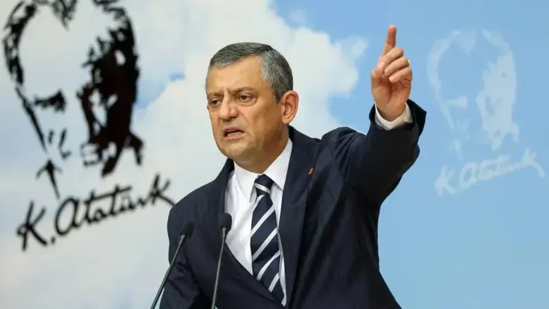 Özgür Özel: 