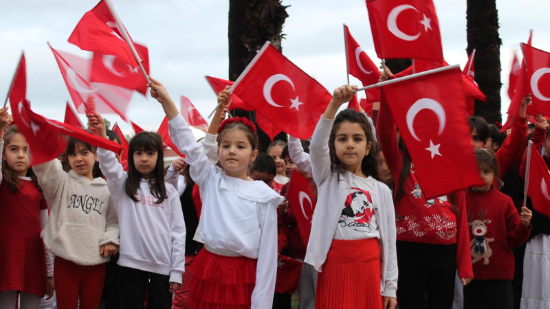 İzmir'de yarıyıl tatilinin ardından eğitim öğretim yılı 