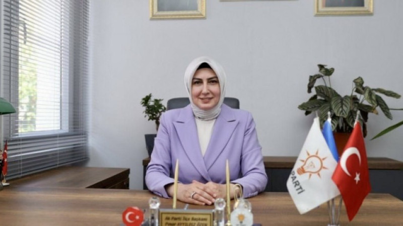 AK Parti Çeşme İlçe Başkanı Pınar Özen Trafik Kazası Geçirdi