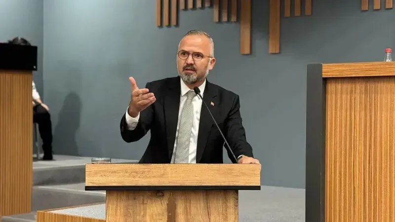 Konak Belediye Meclisi’nde imar düzenlemesi oy çokluğuyla kabul edildi