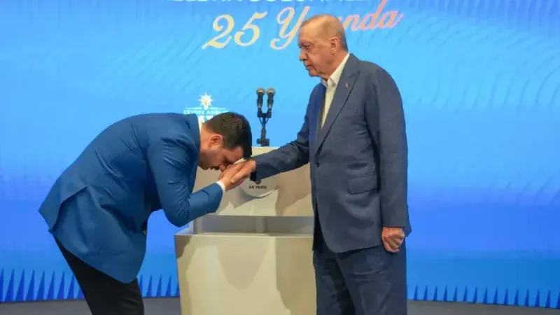 Eyyüp Kadir İnan'dan Erdoğan'a İstiklal Marşı Tablosu