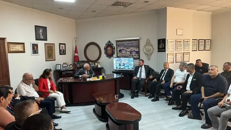 CHP İzmir İl Başkanı Utku Gümrükçü:  İl örgütümüzle sahadayız