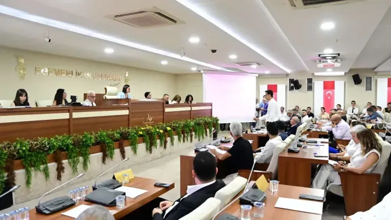 Karabağlar'da YENİ Parti hareketliliği: 16 meclis üyesinin geçiş kararı aldığı öne sürüldü