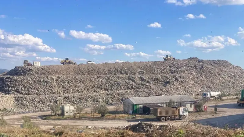 Tugay'dan çöp sorunu için iş birliği çağrısı: 