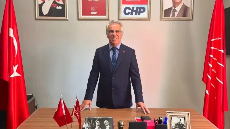 CHP Bayraklı İlçe Başkanı Münir Demir İstifa Kararını Açıkladı