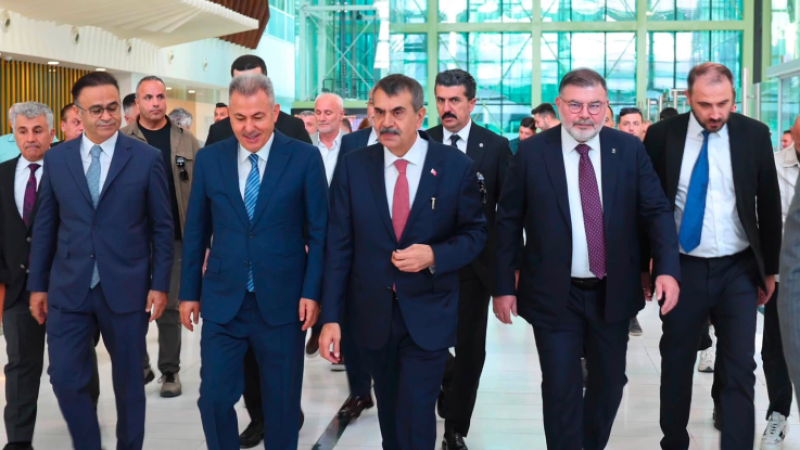 Milli Eğitim Bakanı Yusuf Tekin, İzmir’de bir dizi programa katılacak